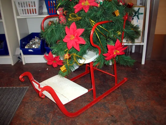 Schlitten mit Weihnachtsstern
